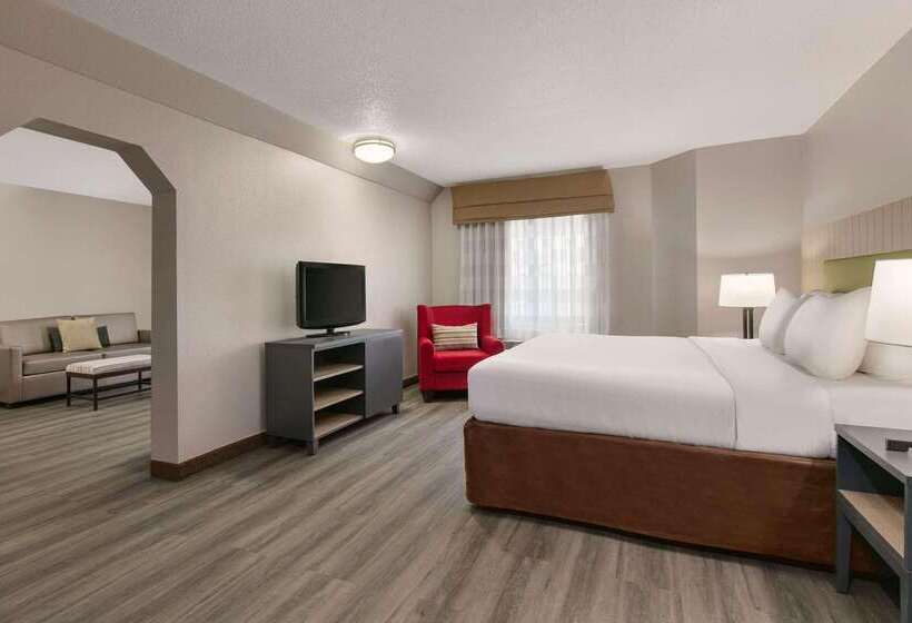 호텔 Sleep Inn & Suites Near Halifax Regional Medical Center