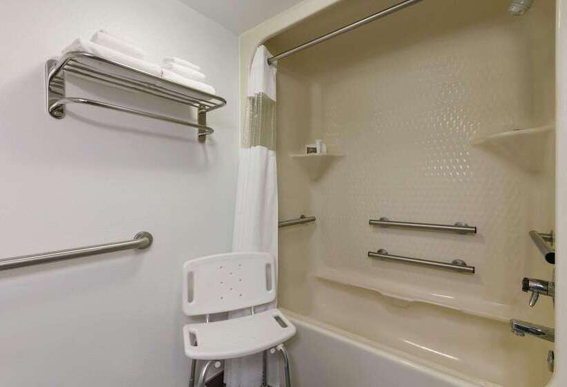 호텔 Sleep Inn & Suites Near Halifax Regional Medical Center