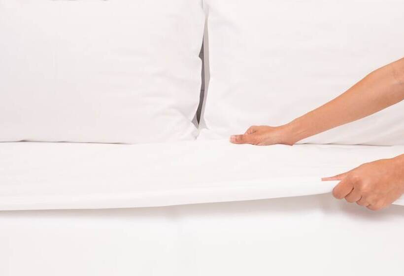 هتل Studios And Suites 4 Less Gum Road