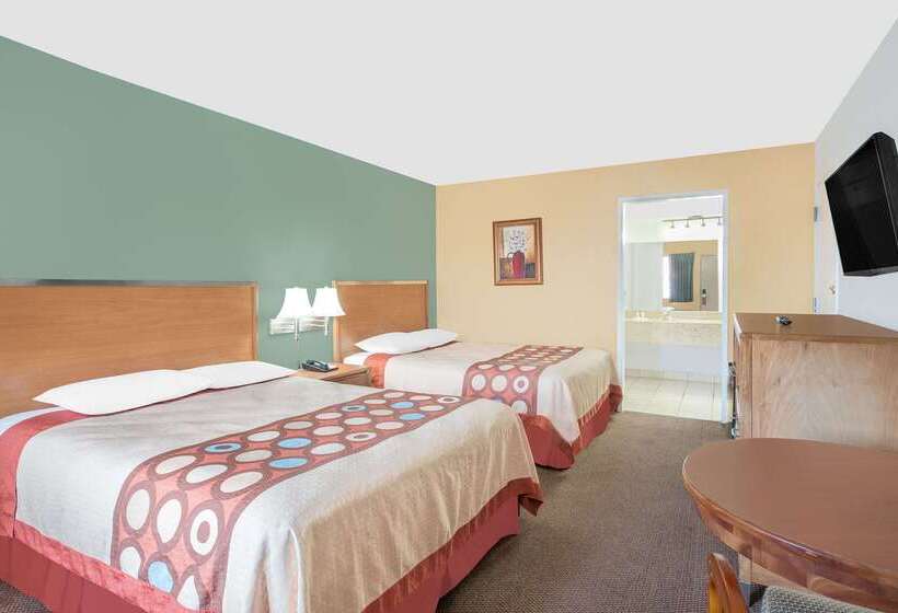 هتل Super 8 By Wyndham St. George Ut