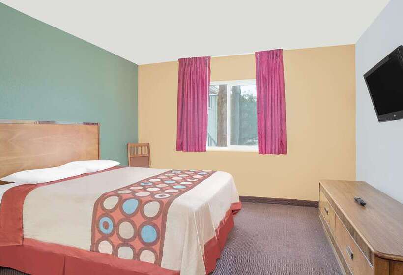 هتل Super 8 By Wyndham St. George Ut