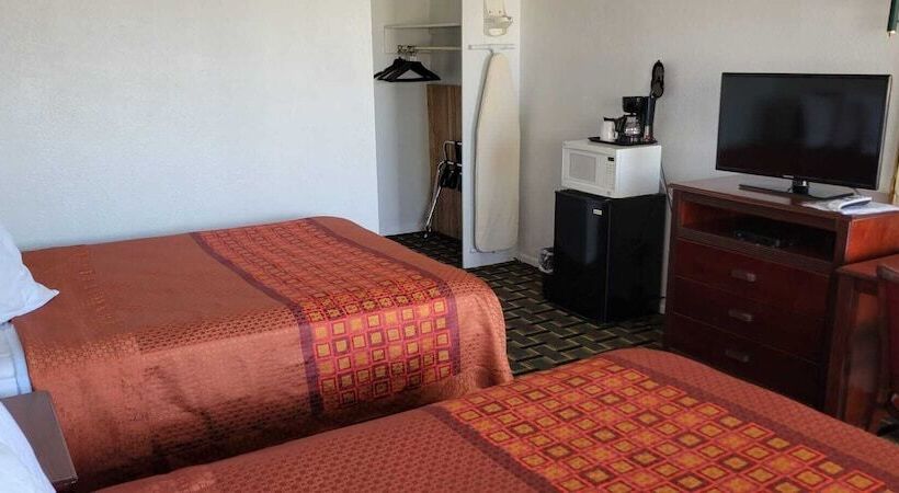Stagecoach Motel