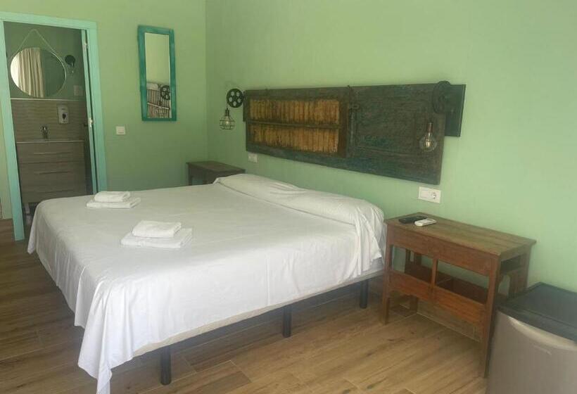 بنسيون Habitaciones Sajorami Beach