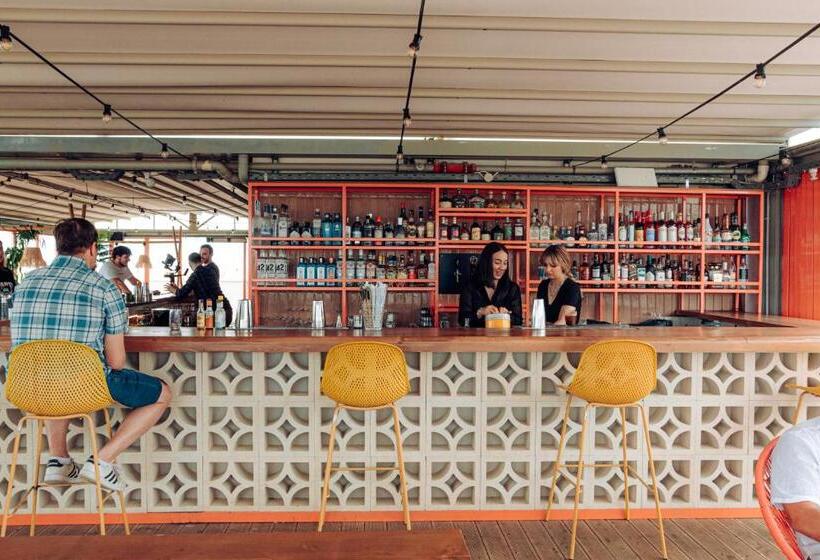 Общежитие Selina Athens Theatrou