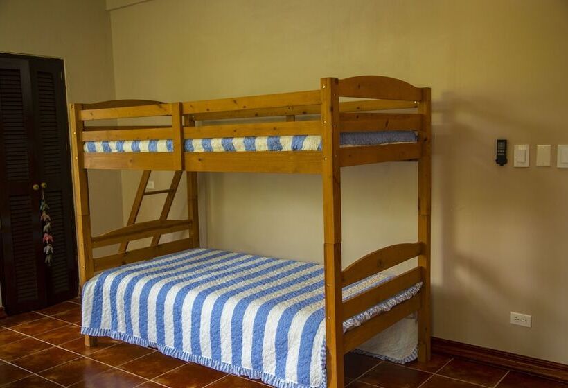 تختخواب و صبحانه Seven Color Sea View Villa