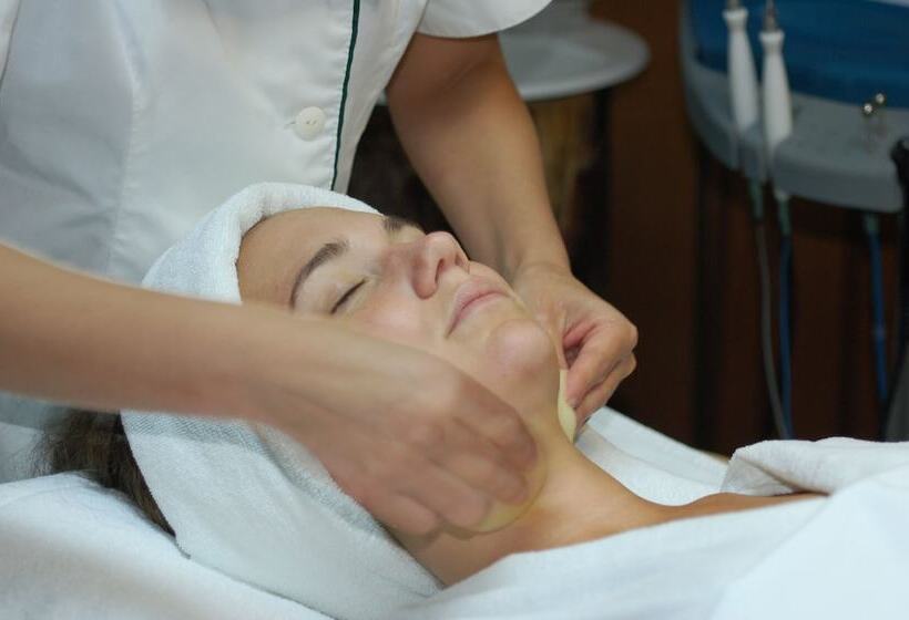 Hotel Huilo Huilo Reino Fungi