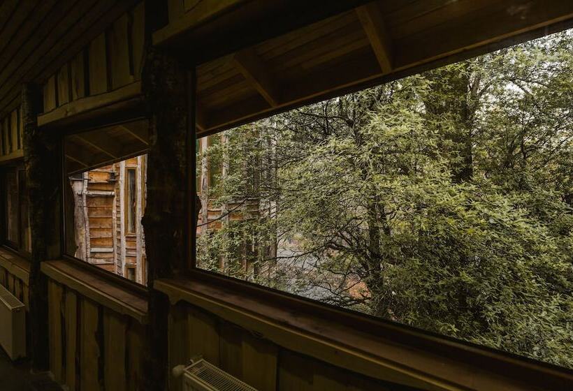 Hotel Huilo Huilo Reino Fungi