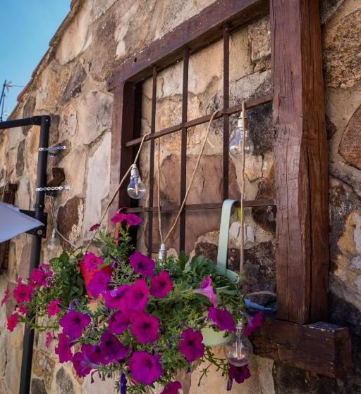 ユースホステル Posada Rural La Piñorra