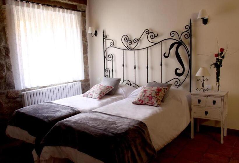 ユースホステル Posada Rural La Piñorra