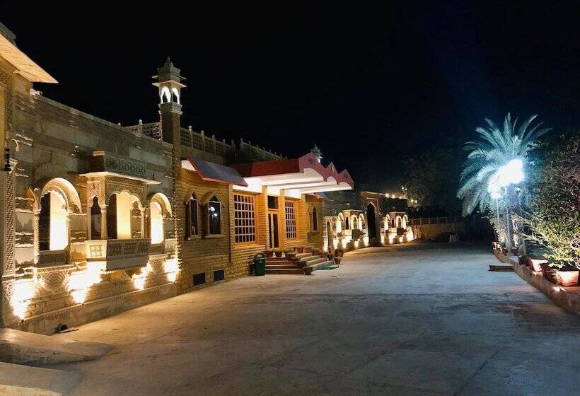 酒店 Dholamaru Grand