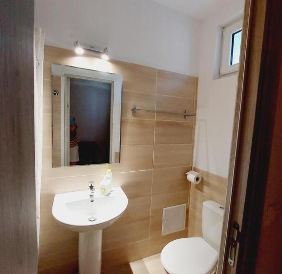تختخواب و صبحانه Confort Inn