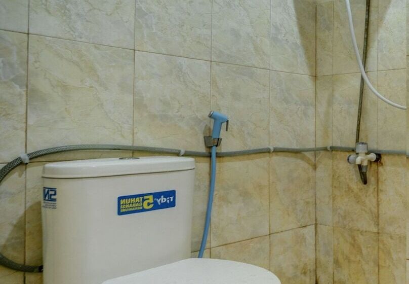 هتل Oyo 2972 Wisma Sartika