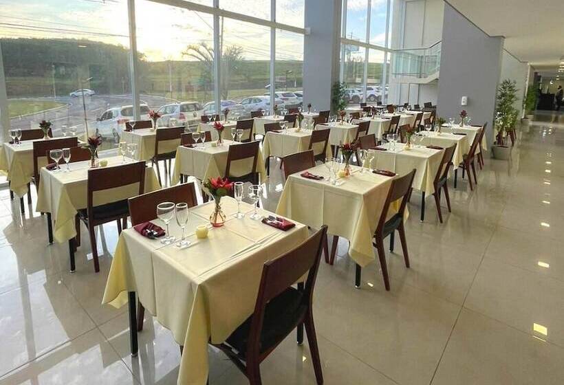 בית מלון כפרי Sleep Inn Paulinia