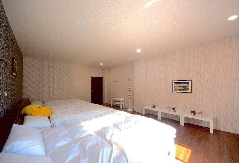 تختخواب و صبحانه Puli Havana Homestay