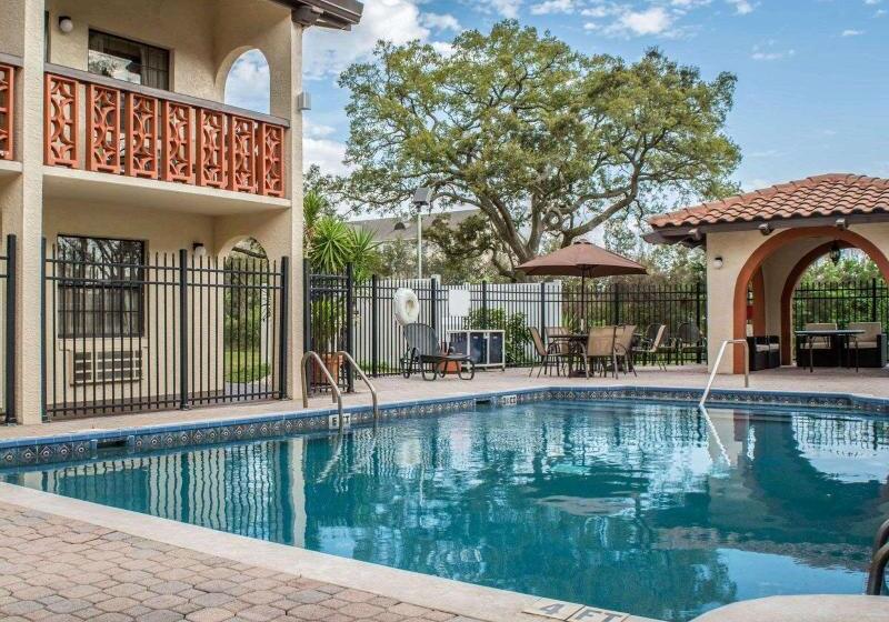 فندق Clarion Pointe Tampa Brandon Near Fairgrounds And Casino