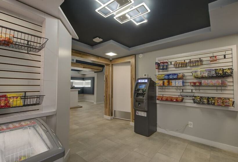 فندق Clarion Pointe Tampa Brandon Near Fairgrounds And Casino