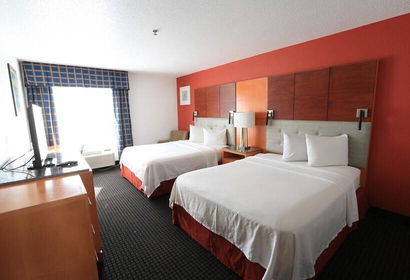 בית מלון כפרי Days Inn By Wyndham Calumet Park