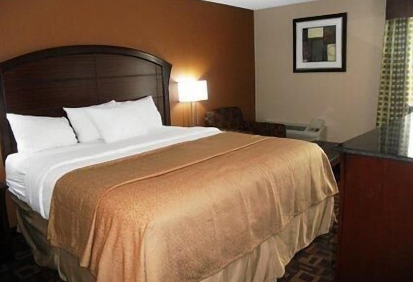 בית מלון כפרי Quality Inn & Suites Arden Hills   Saint Paul North