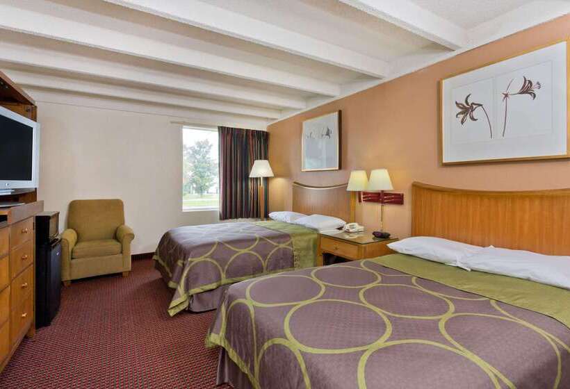 هتل Super 8 By Wyndham Melbourne