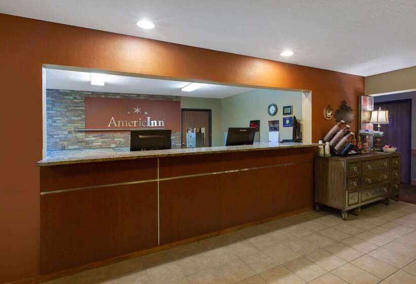 מוטל Americinn By Wyndham Petoskey