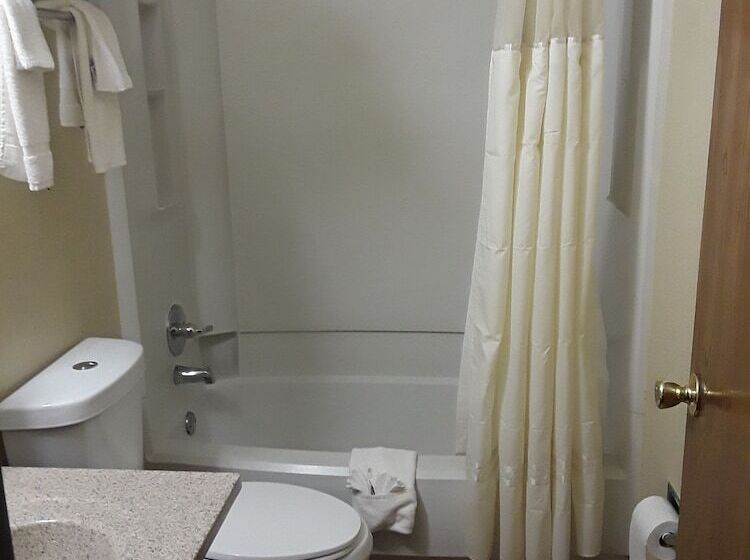 모텔 Faribault Hometown Inn & Suites