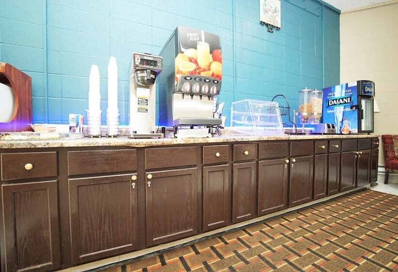 모텔 Faribault Hometown Inn & Suites