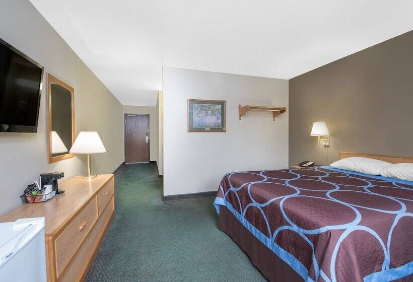 모텔 Northwoods Inn And Suites