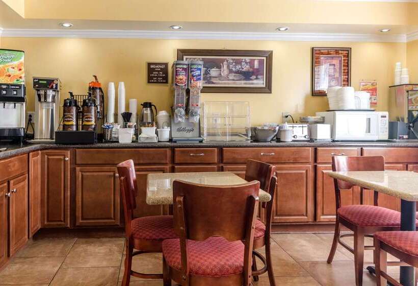 فندق على الطريق Rodeway Inn & Suites Jacksonville Near Camp Lejeune