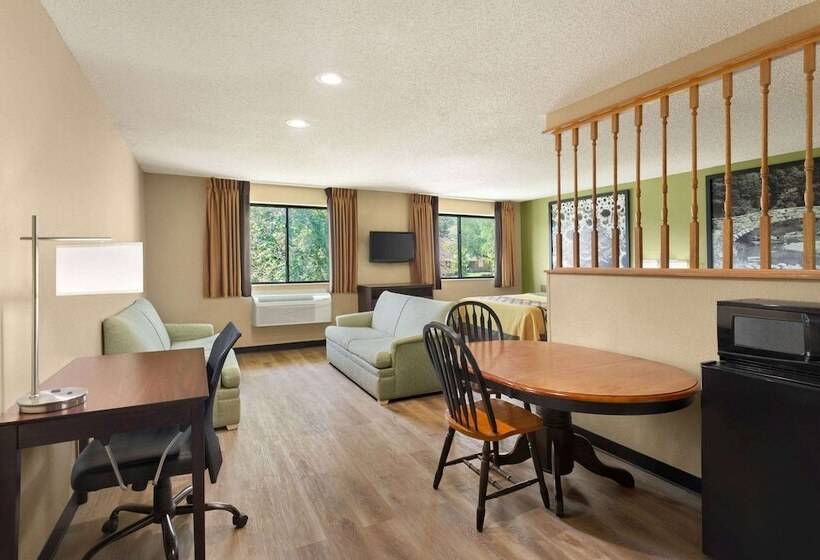 مُتل Super 8 By Wyndham Ankeny/des Moines Area