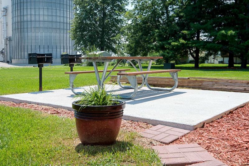 מוטל Super 8 By Wyndham Pella