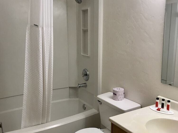 فندق على الطريق Super 8 By Wyndham Union Gap Yakima Area