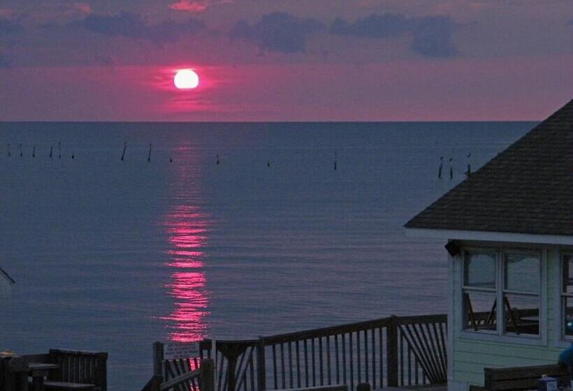 Sunset Beach Resort
