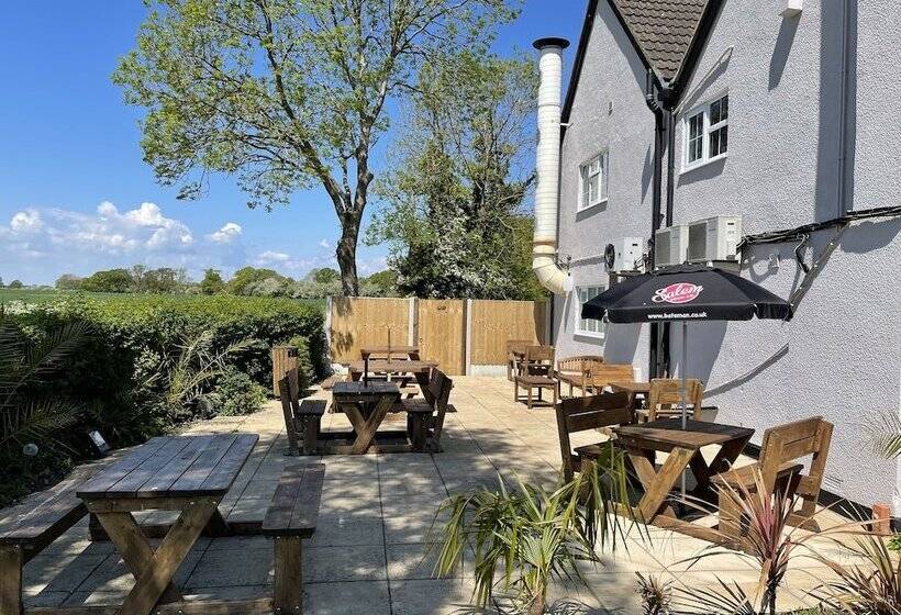 הוסטל Village Limits Bed And Breakfast Rooms