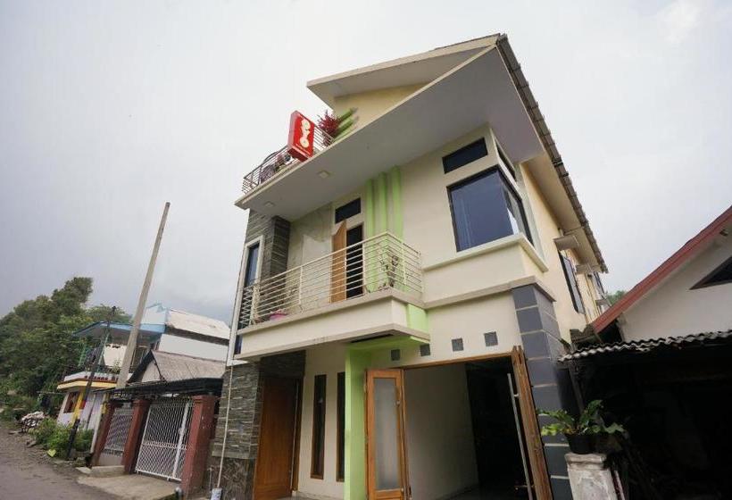 فندق Oyo 2525 Rumah Bromo