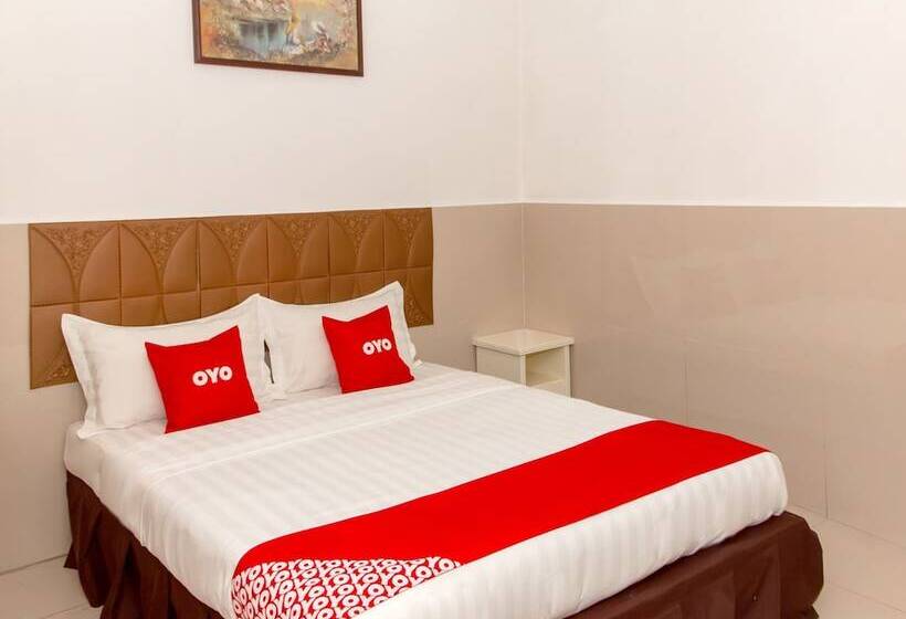 فندق Oyo 89851 Leila