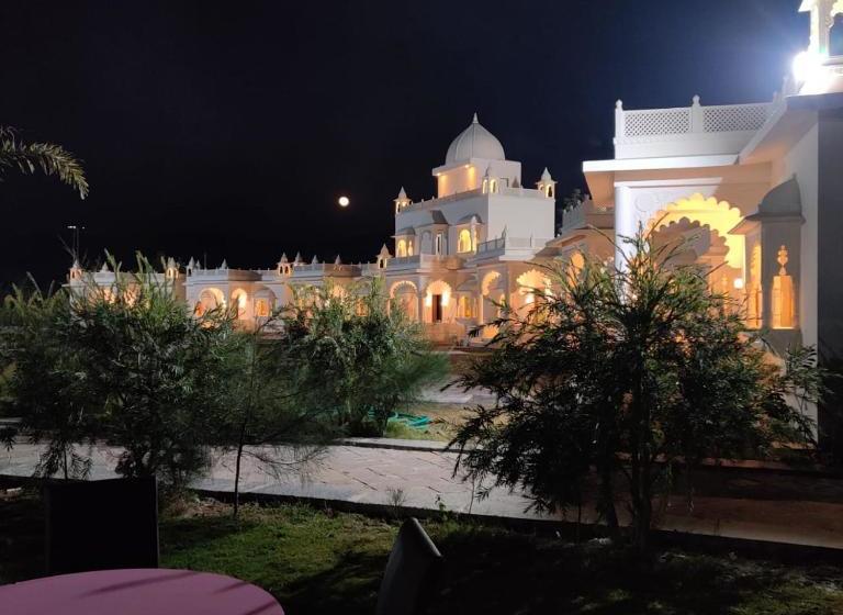 فندق Rajasi Palace