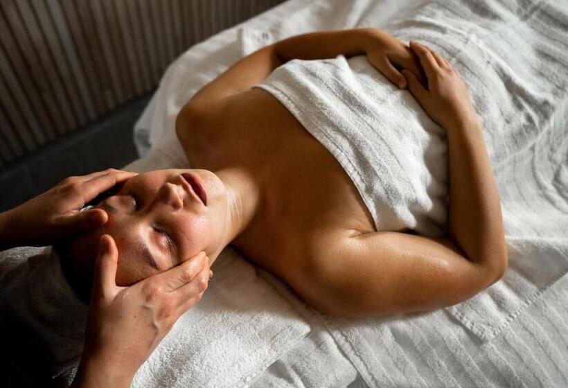 Отель Arctic Bath