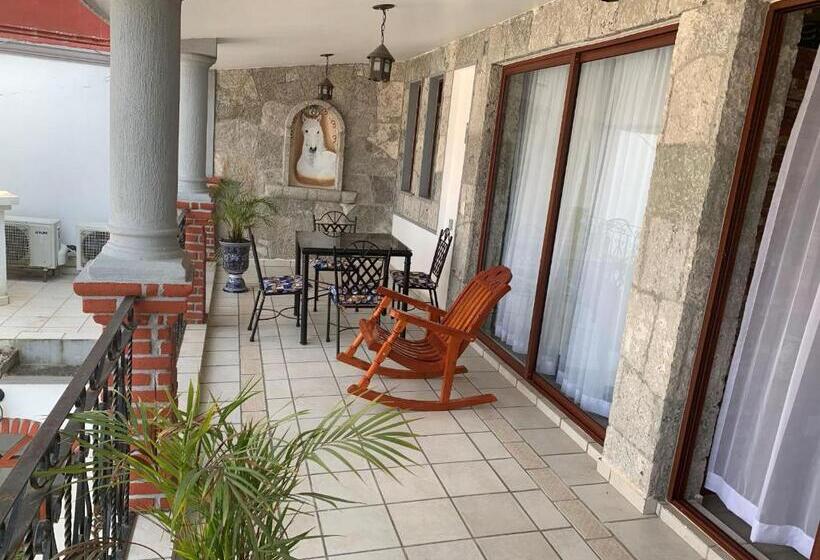 هتل Boutique Tekali Inn
