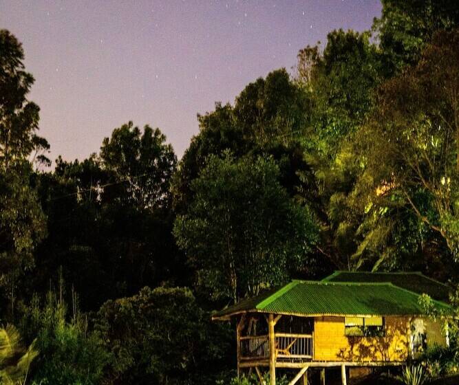 هتل Kawa Mountain Retreat