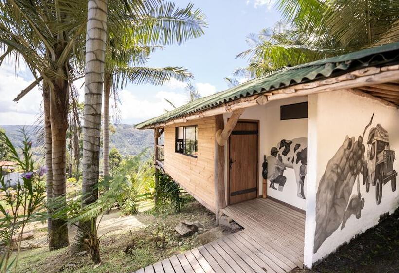 هتل Kawa Mountain Retreat