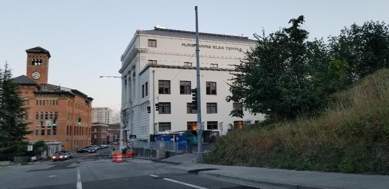 هتل Mcmenamins Elks Temple
