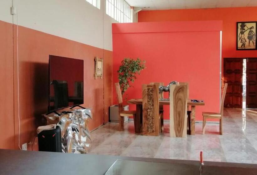 הוסטל Zig Zag Self Catering Accommodation