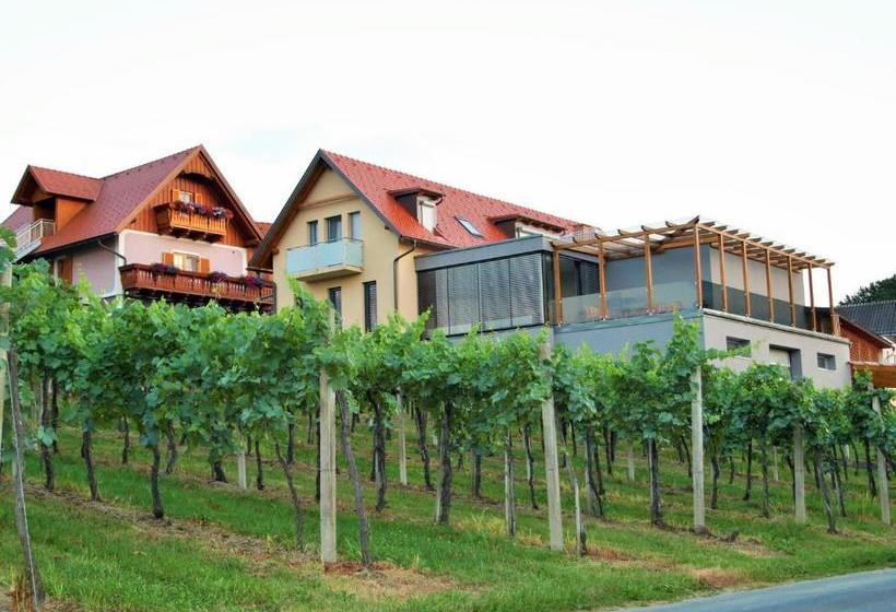 تختخواب و صبحانه Gästezimmer Steiner