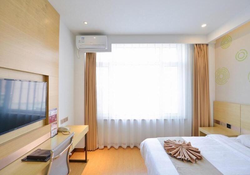 בית מלון כפרי Greentree Inn Dalian Dalian North Railway Station Express