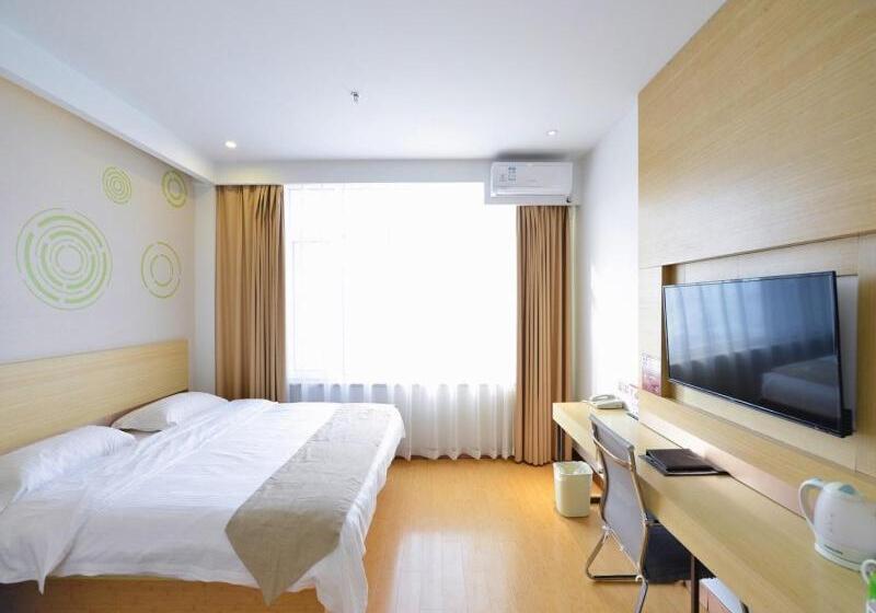 בית מלון כפרי Greentree Inn Dalian Dalian North Railway Station Express