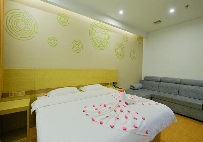 בית מלון כפרי Greentree Inn Dalian Dalian North Railway Station Express