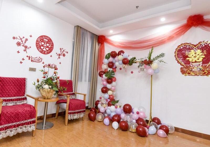 Отель Greentree Inn Xuchang Yucheng County Ziyun Avenue Business