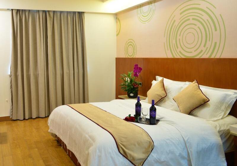 Отель Greentree Inn Ziyang Lezhi Government Tianchi Town Express