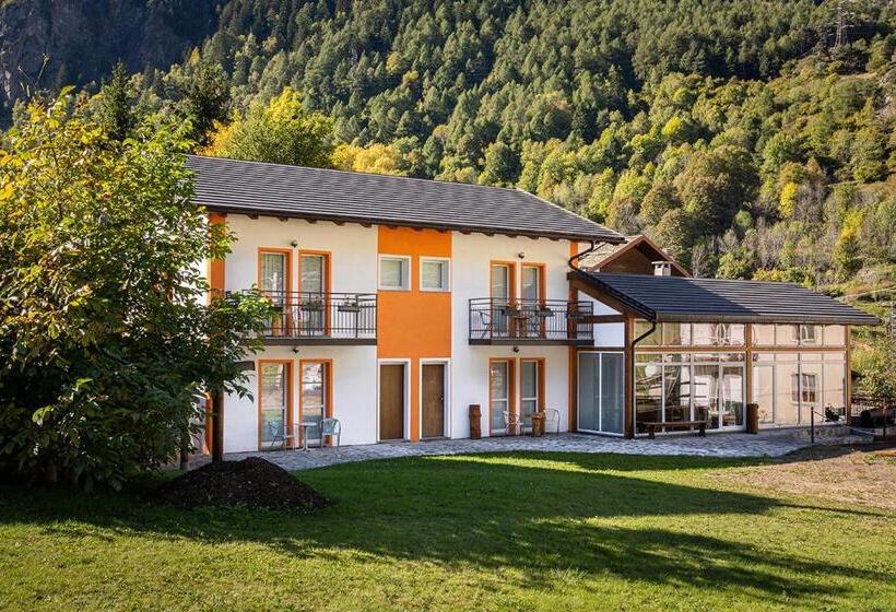 Hostel   Bormio   Livigno   Santa Caterina   Stelvio