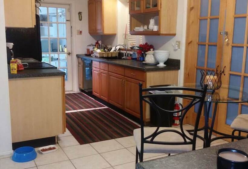 Bed and Breakfast Vacation Homestay Rental Rooms